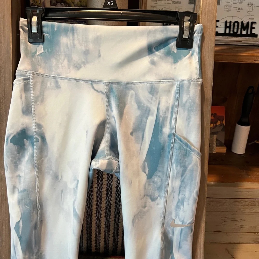 Nike women’s epic luxe 7/8 running leggings size small - Picture 2 of 13